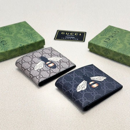 グッチ 折りたたみ 財布  蜂柄 小銭 入れ GGスプリーム 二つ折り財布 メンズ かっこいい