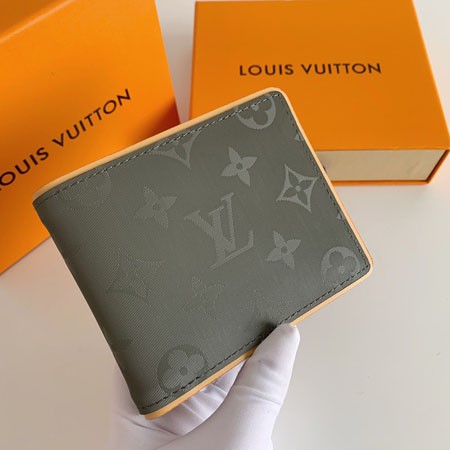 ルイヴィトン 折り財布 メンズ コンパクトウォレット LOUIS VUITTON モノグラム ポルトフォイユ ミュルティプル 二つ折り財布