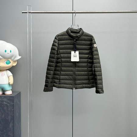 モンクレール MONCLER IGELLE ダウンジャケット 薄手 暖かい ショート丈 超軽量 スタンドカラー レディース スリムフィット