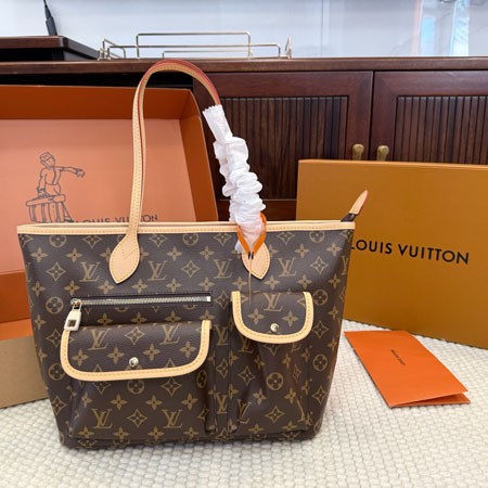 ルイヴィトン Louis Vuitton ネヴァーヴエァーフル・カーゴ M2A617 モノグラム アーカイヴ キャンバス トートバッグ おしゃれ 2026新作 ﻿