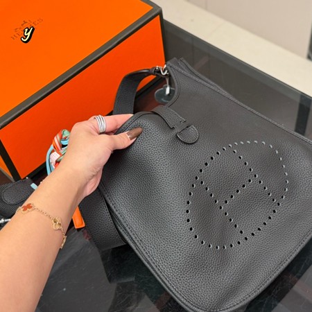 エルメス エブリン トートバッグ TPM HERMES EVELYNE ショルダーバッグ トリヨン レザー ブラック