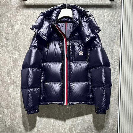 MONCLER MONTBELIARD ダウンジャケット ショート丈 フード付き 秋冬 アウター 防寒 暖かい ダウンコート メンズ レディース ネイビー