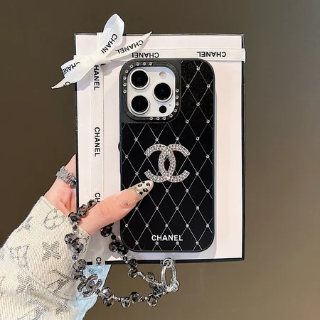 キラキラ スマホケース chanel iphone18pro/18promaxケース ラインストーン付き チャーム チェーン に挟むだけ 簡単着脱 ストラップホルダー