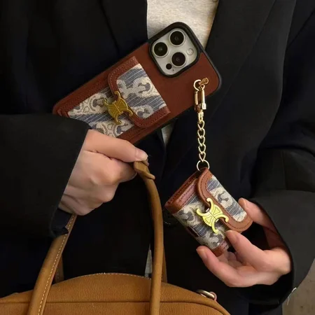 celine iphone18promaxケース 背面 収納