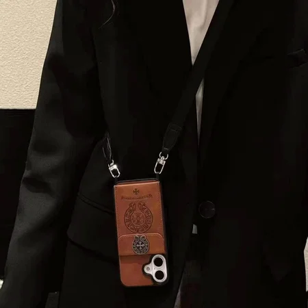Chrome Hearts iphone18proケース ショルダー ストラップ付き