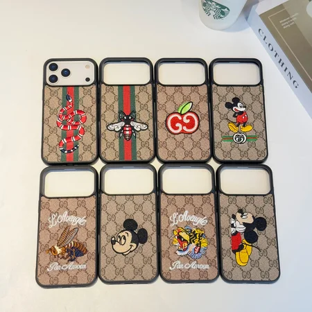 多機種対応 ケース GUCCI iphone18pro/18promax スマホケース 動物柄 (虎·蜂·蛇) 刺繍 デザイン 可愛い 