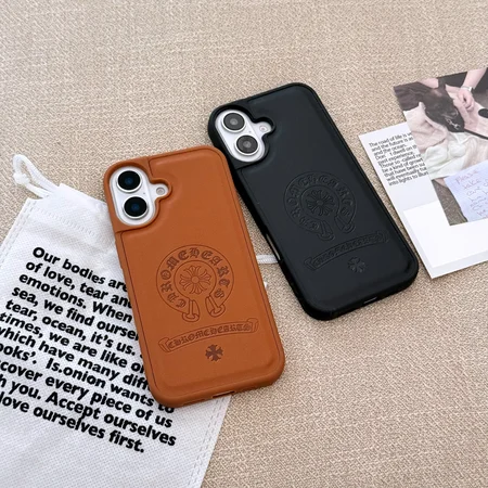 レザー調 クロムハーツ iphone18pro/18promax 携帯ケース CHクロス エンボス加工 全面保護 ブラック ブラウン