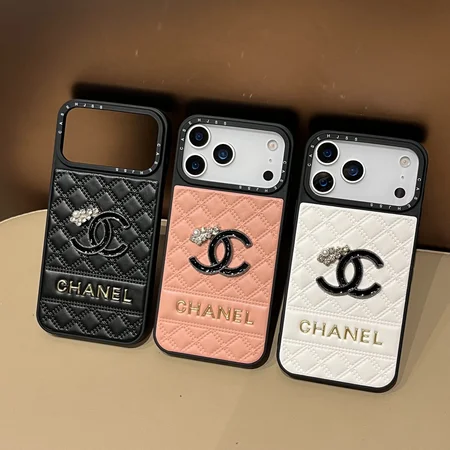 レディース向け シャネル iPhone18pro/18promaxケース マトラッセレザー CCロゴ 字母 金箔押し 耐久性 スマホケース 全3色