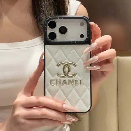 シャネル iphone18proケース 薄型 軽い