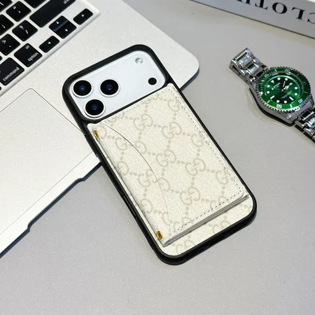 GUCCI GGスプリーム iphone18proケース カード収納