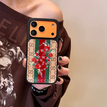 Gucci スマホケース iPhone18/18promax Magesafe対応ケース 背面 ガラス 蛇柄 花柄 鎏金加工 耐久性