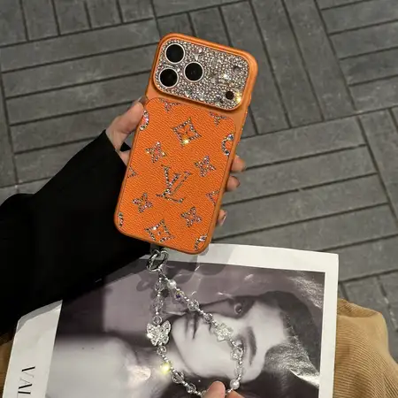 1秒变身♪ルイヴィトン iphone18pro/18promaxケース レザー ダイヤ柄 モノグラム 花 キラキラ  手提げ ストラップ付き
