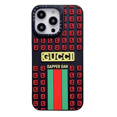 VERSACE iphone18promaxケース シリコン 立体感