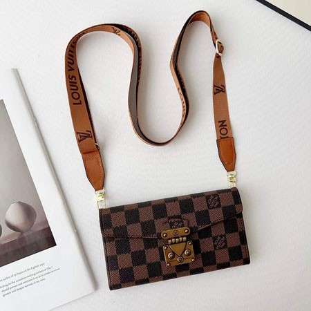 gucci iphone18promaxケース 三つ折り 手帳型