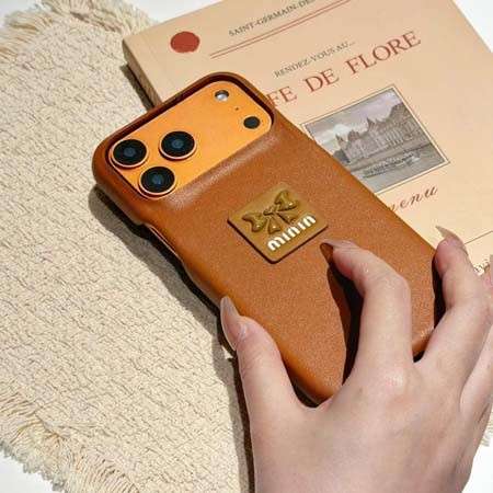 ミュウミュウ iphone18proケース ロゴパッチ