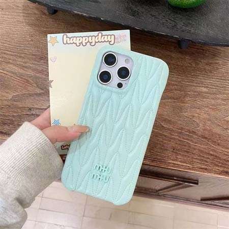 miu miu iphone18pro ケース マテラッセ レザー