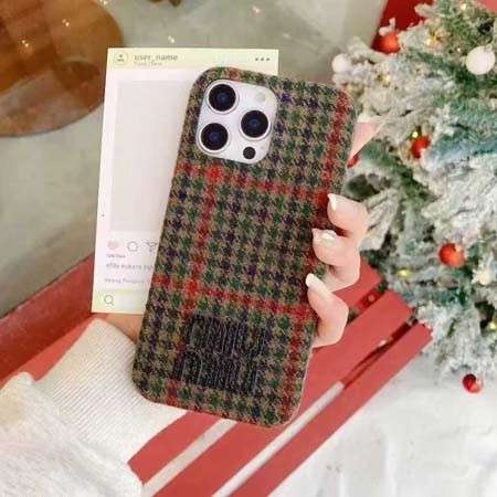 MiuMiu ロゴ入り iphone18promaxケース