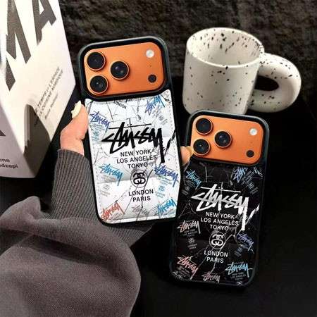 ステューシー  ダウンジャケット風 iphone18pro/18promax 携帯ケース ふわふわ 可愛い 軽量 かっこいい