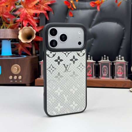 ヴィトン iphone18pro TPUバンパー 耐衝撃ケース
