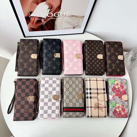 ルイヴィトン･グッチ･バーバリー iphone18pro/18promaxスマホケース スライドタイプ 手帳型 財布一体 全機種対応 ストラップ付き