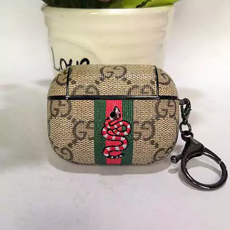Gucci 動物柄 airpods 5 ケース