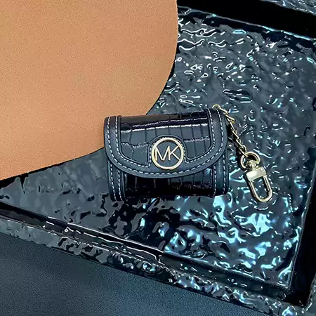 Michael Kors airpods5ケース カーフレザー