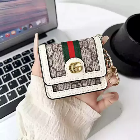グッチ イヤホンポーチ