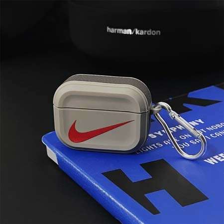 ナイキ airpods5 カバー カラビナ 付き