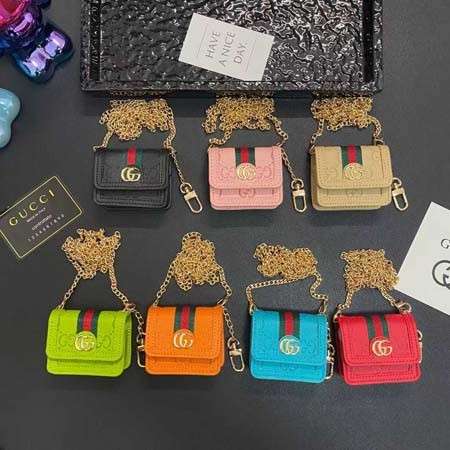 GUCCI AirPods 5 CASE カラフル エンボス レザー グッチ エアーポッズ 第 5 世 代 ケース ショルダーチェーン付き ダブルＧロゴ 全機種対応