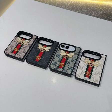 ハイブランド アイフォン デュオケース Gucci iphone duo 折りたたみ型 スマホケース ダブルGロゴ 蜂柄 可愛い 