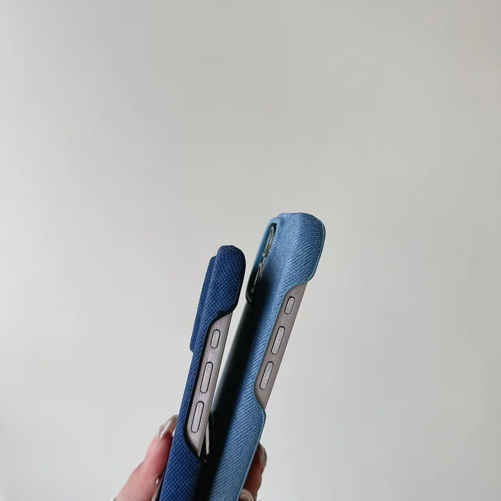 プラダ 多機種対応 スマホケース