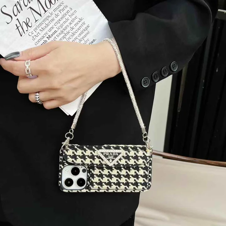 prada iphone18proケース 手首 ストラップ付き
