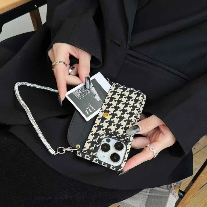 prada iphone18proケース 落下防止 ストラップ付き