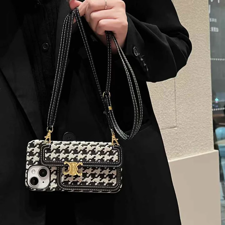 CELINE iphone18promaxケース ティーン トリオンフ
