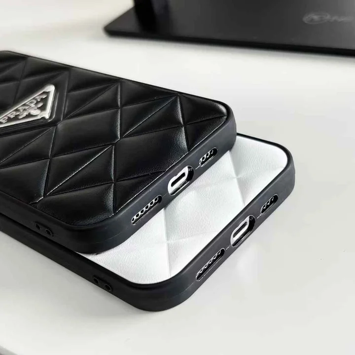 プラダ レンズ保護 iphone18pro ケース