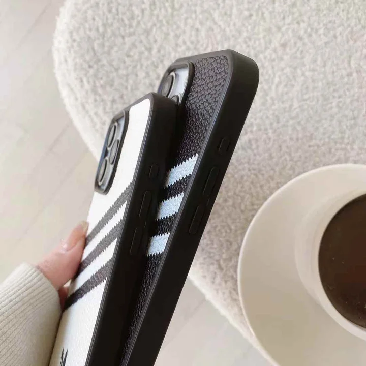 スポーツ風 iphone18pro ケース