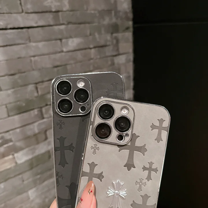 芸能人 iphone18pro クロームハーツ 携帯ケース
