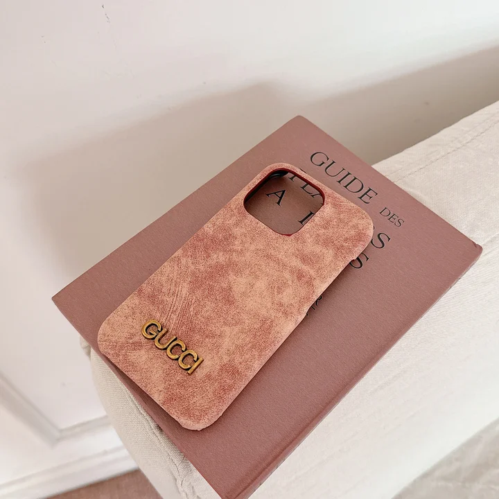 グッチ iphone18promax ケース レトロ メタルロゴ