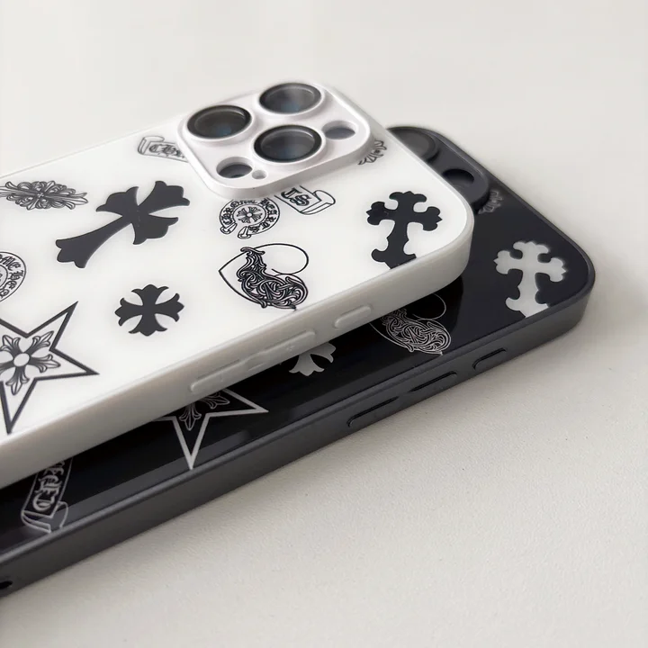 クロームハーツ iphone18pro ガラスケース 白黒