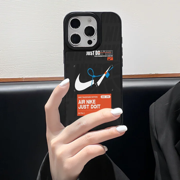 ナイキ iphone18pro TPUケース