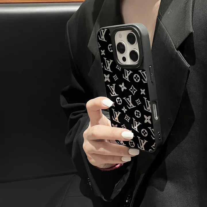VUITTON iphone18proケース