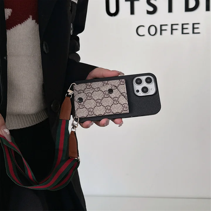 Gucci GGスプリーム iphone18proケース