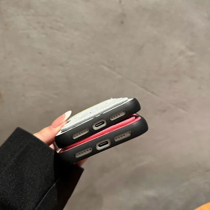vuitton  iphone18proケース 背面 収納