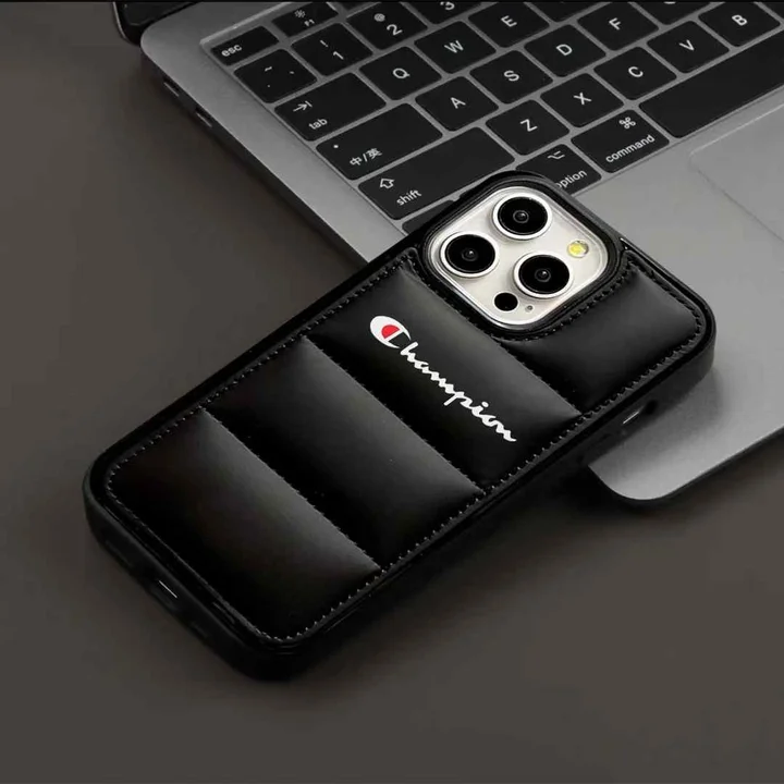 チャンピオン iphone18proケース 柔らかい PUレザー