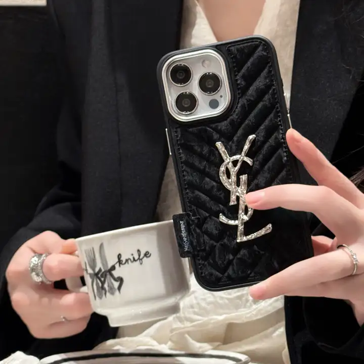 イヴサンローラン iphone18promaxケース エンボス加工