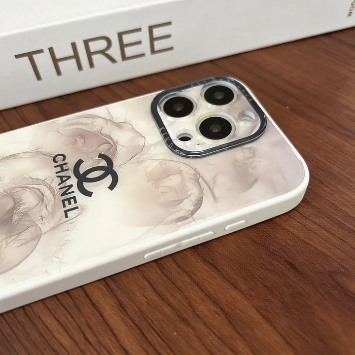 シャネル アイフォーン 18 pro ケース カメラ保護
