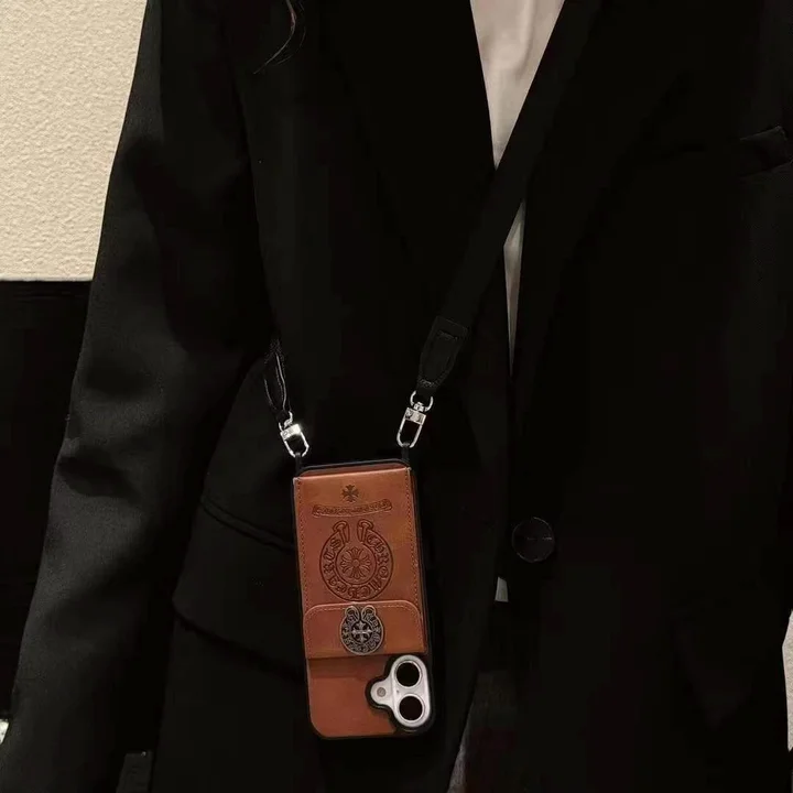 Chrome Hearts iphone18promaxケース 背面 カード収納