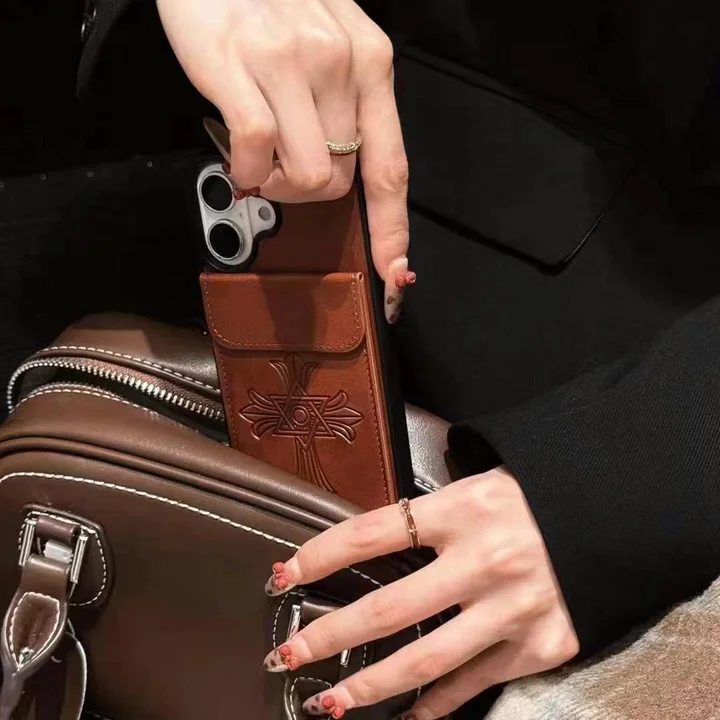 chrome hearts iphone18proケース ショルダー ストラップ付き