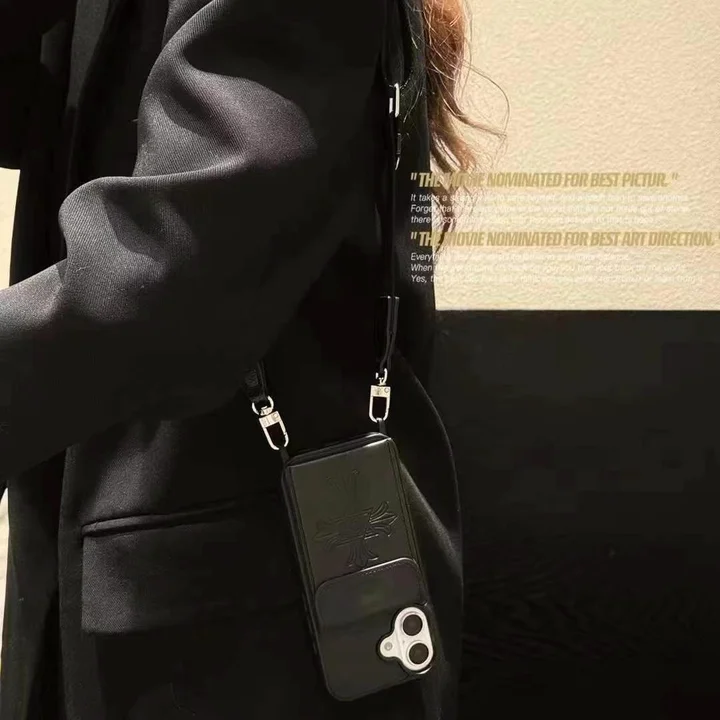 chrome hearts iphone18proケース ショルダー ストラップ付き