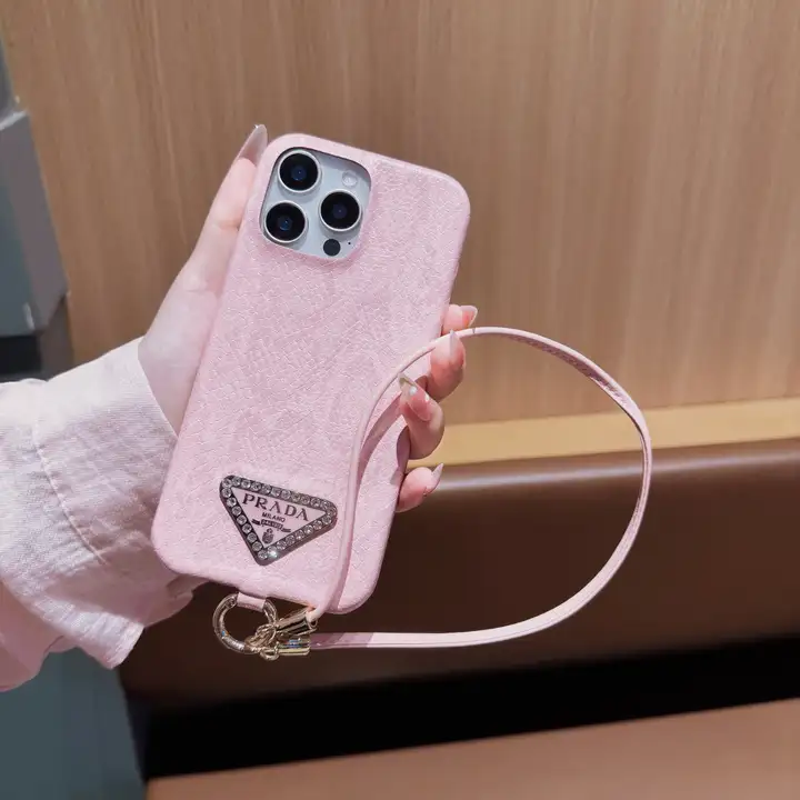 プラダ iphone18proケース ダイヤ 三角プレート